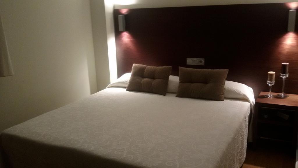 Hotel Rural Arroyo La Plata By Bossh Hotels Jerez De Los Caballeros Bagian luar foto