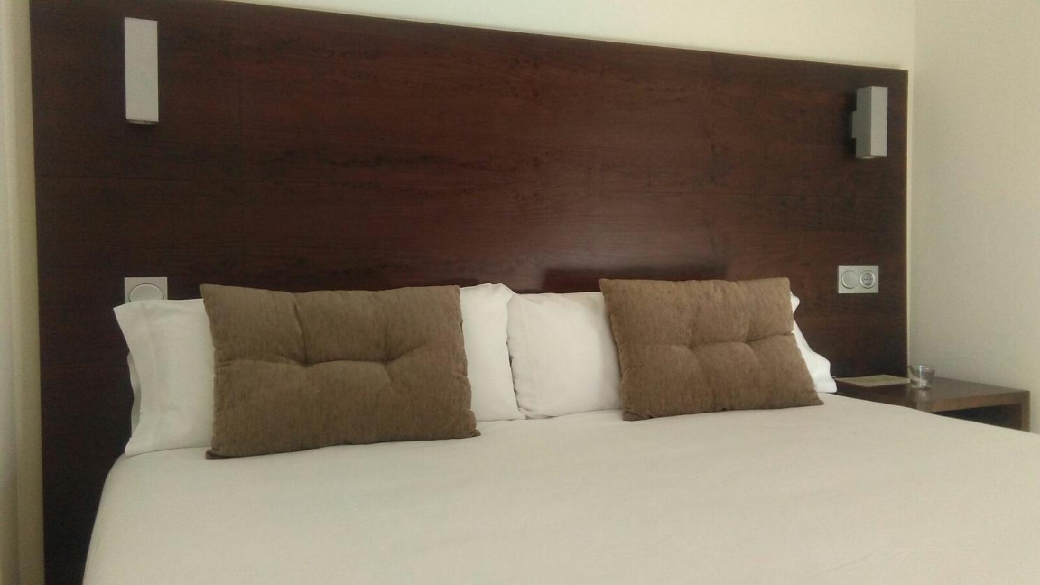 Hotel Rural Arroyo La Plata By Bossh Hotels Jerez De Los Caballeros Bagian luar foto