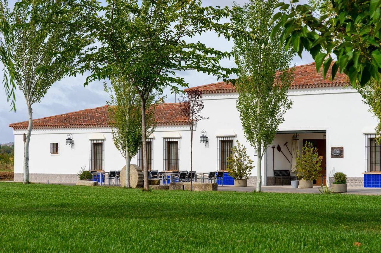Hotel Rural Arroyo La Plata By Bossh Hotels Jerez De Los Caballeros Bagian luar foto