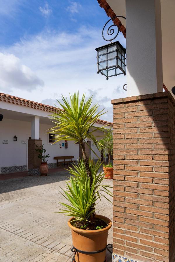 Hotel Rural Arroyo La Plata By Bossh Hotels Jerez De Los Caballeros Bagian luar foto